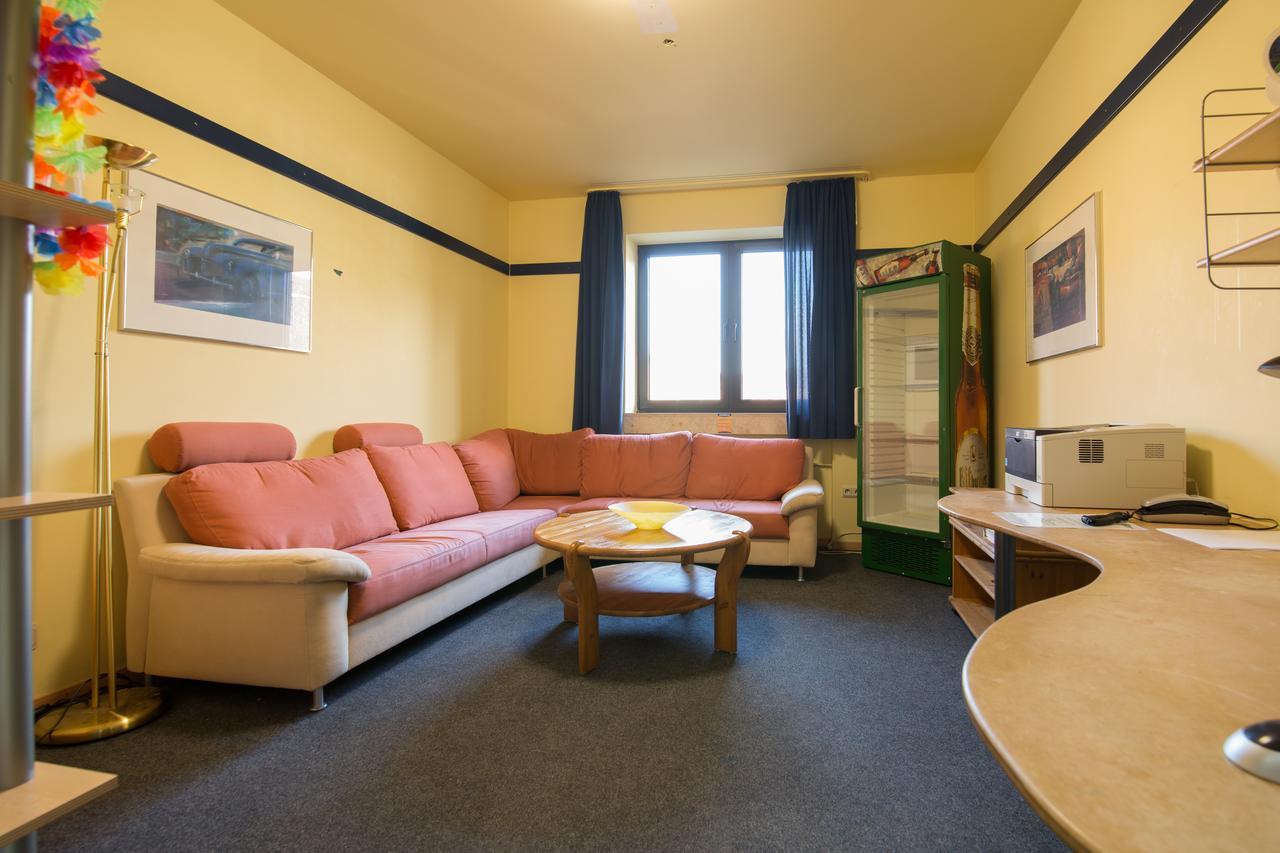 YOUTEL - Jugendhotel Bitburg Eksteriør billede